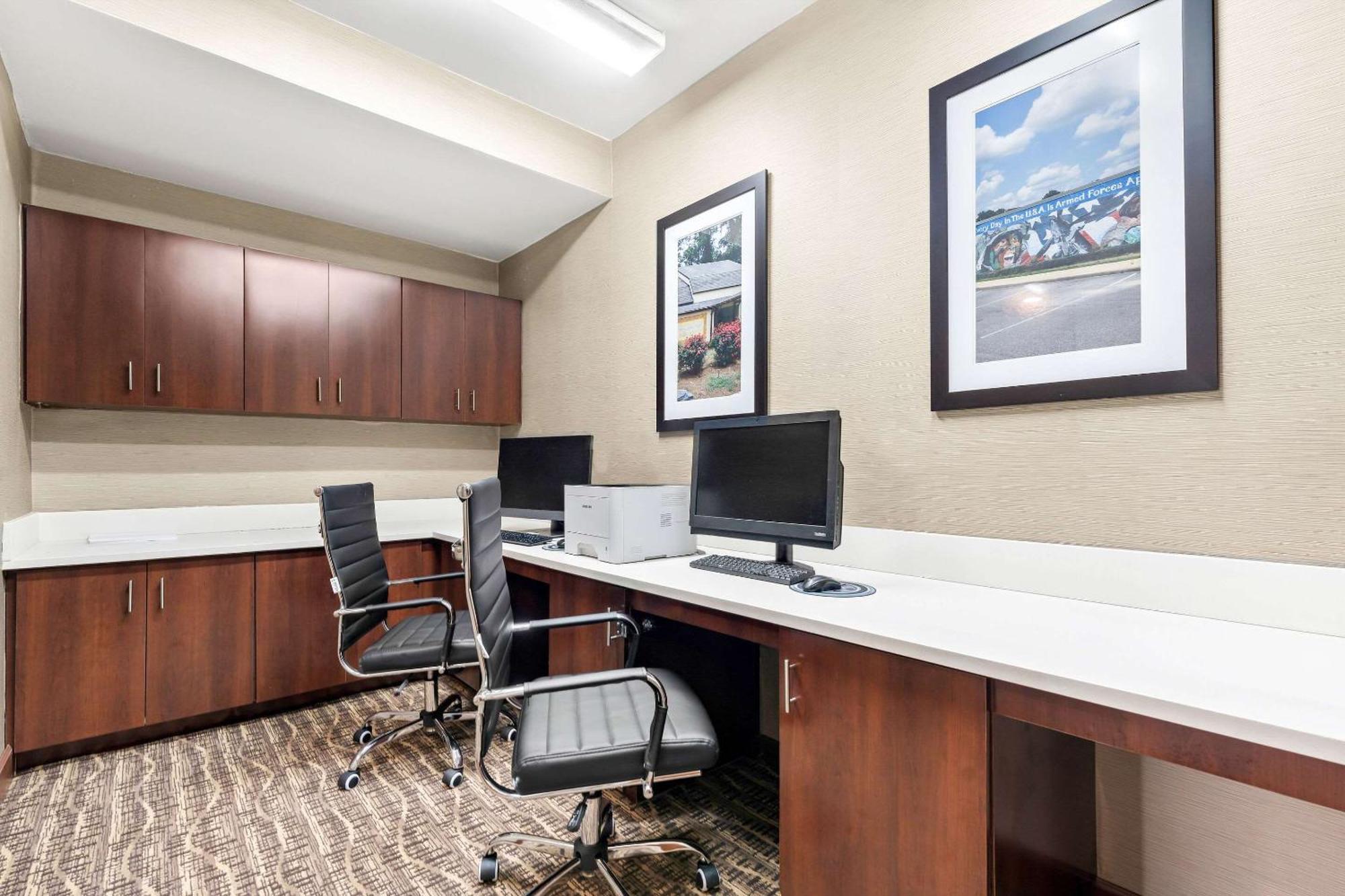 Comfort Suites Near Robins Air Force Base Уорнер-Робинс Экстерьер фото